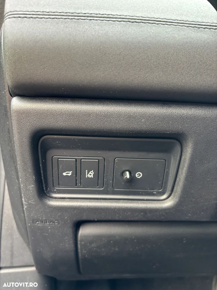 Land Rover Discovery Sport - 13
