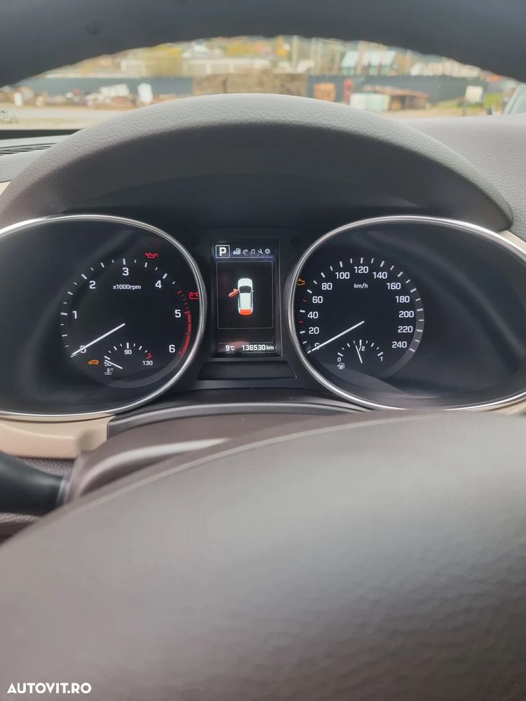 Hyundai Grand Santa Fe 2.2 CRDi ISG 4WD Aut. Luxury - 11