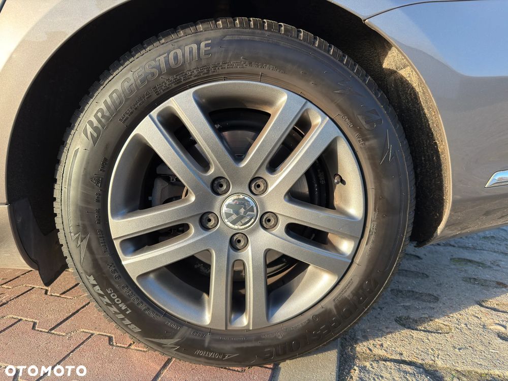 Volkswagen Passat 1.6 TDI Comfortline - 28