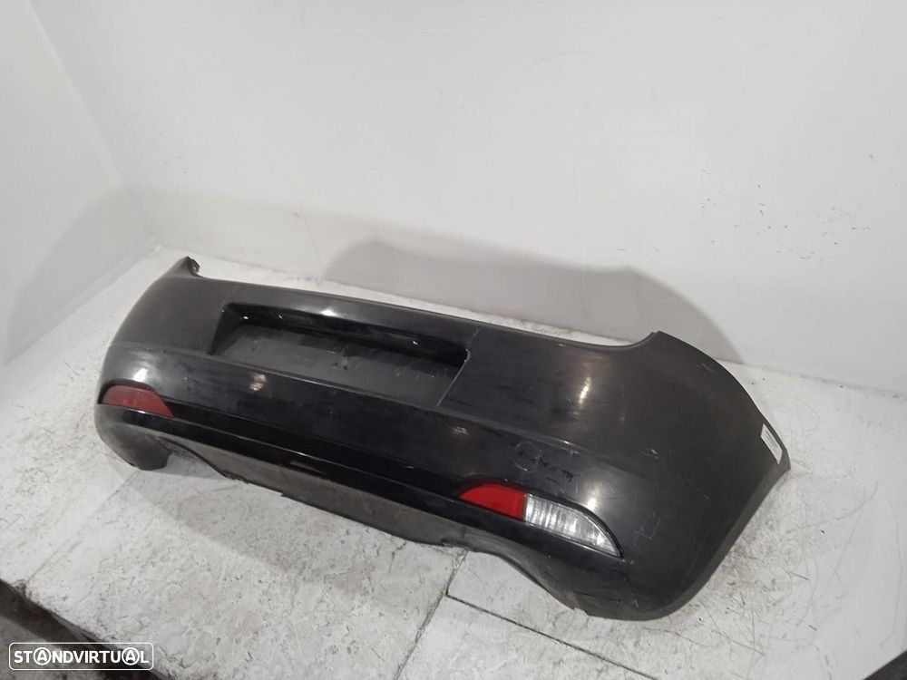 PARA-CHOQUES TRASEIRO FIAT GRANDE PUNTO 2005 - 3