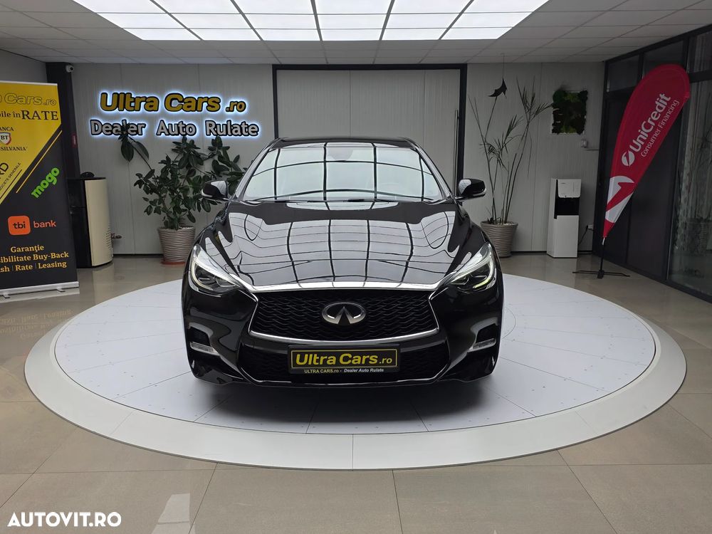 Infiniti Q30 2.2d DCT AWD Sport City Black - 8