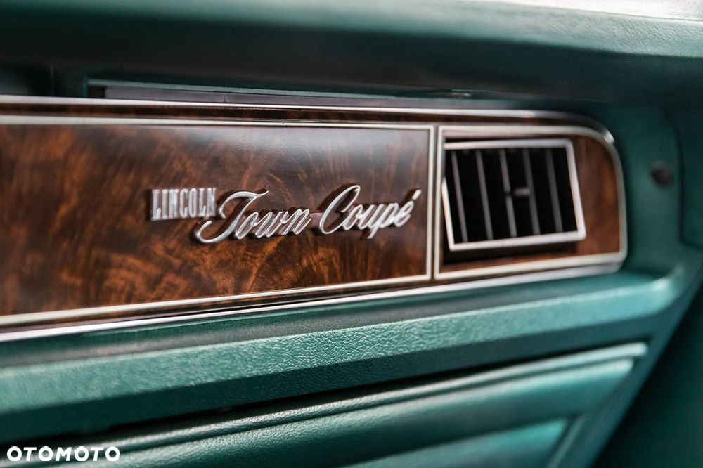 Lincoln Continental - 40