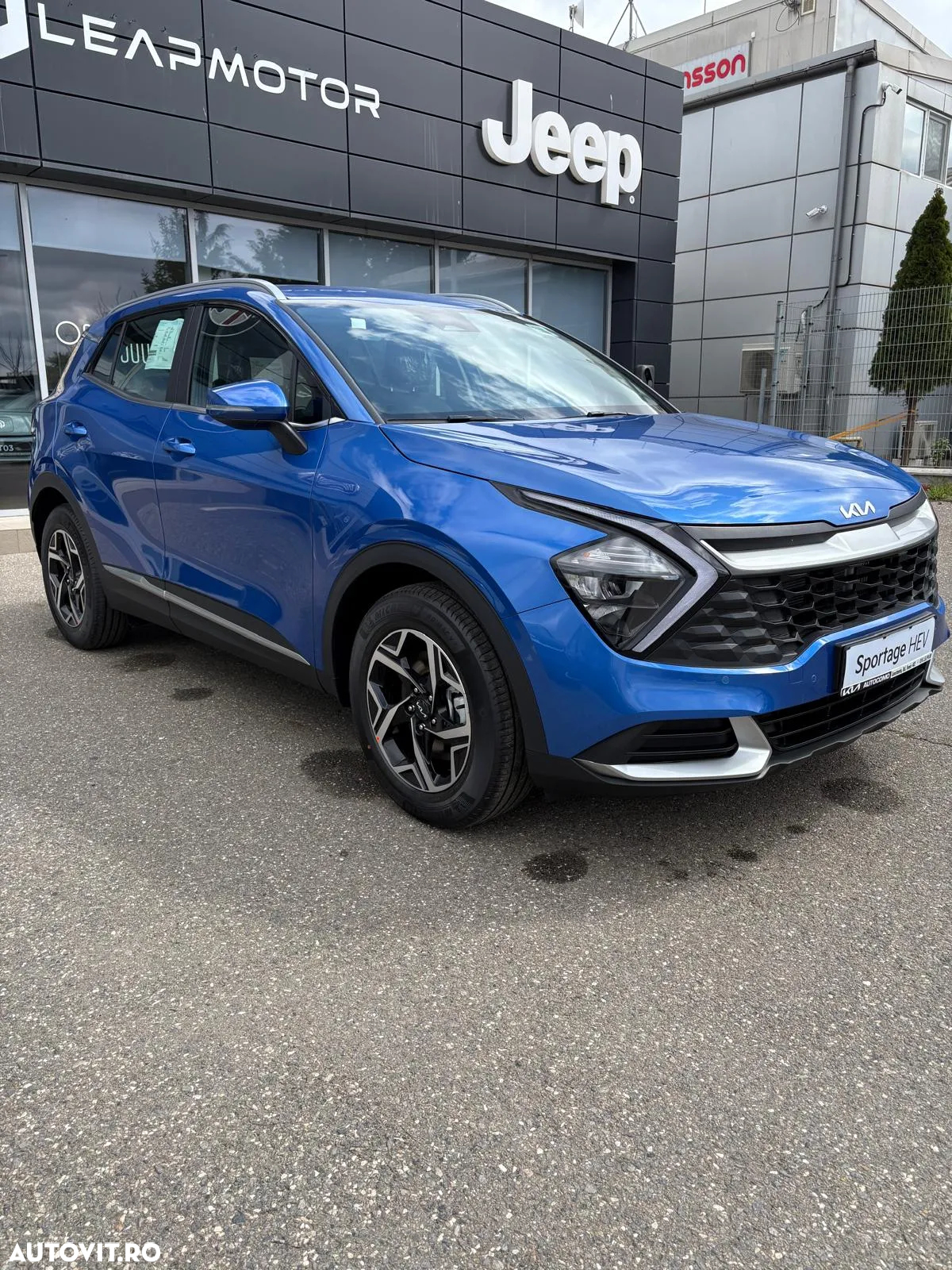 Kia Sportage 1.6 T-GDI MHEV 7DCT HP 4x2 Urban - 3