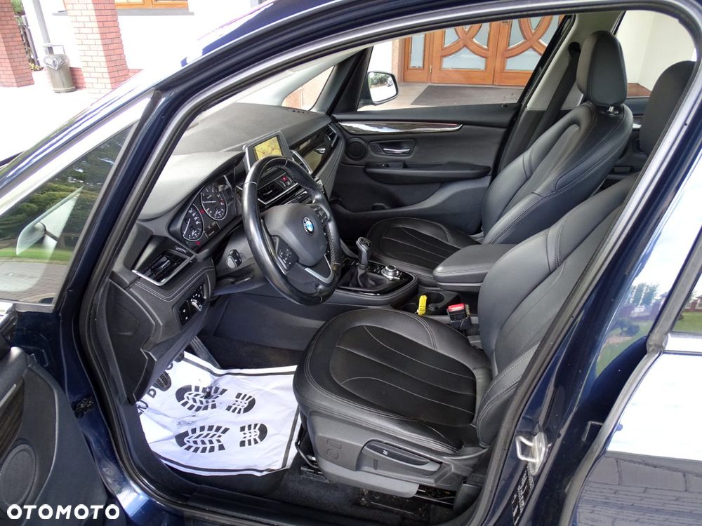 BMW Seria 2 216d Luxury Line - 10
