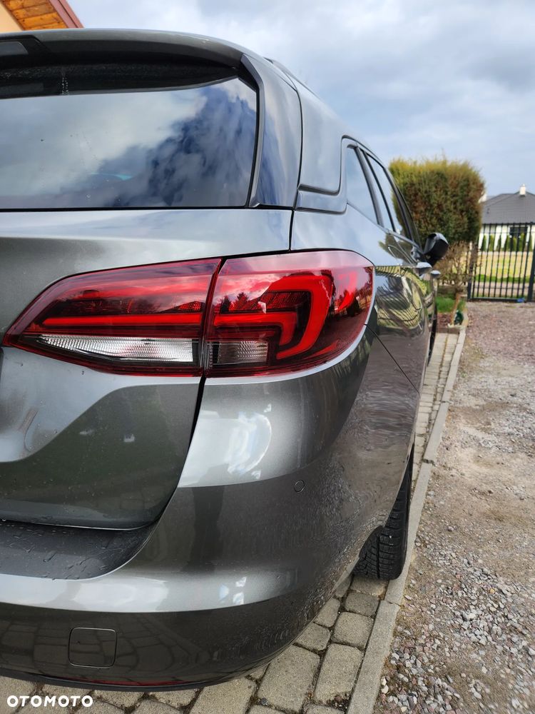 Opel Astra 1.2 T Ultimate S&S - 37