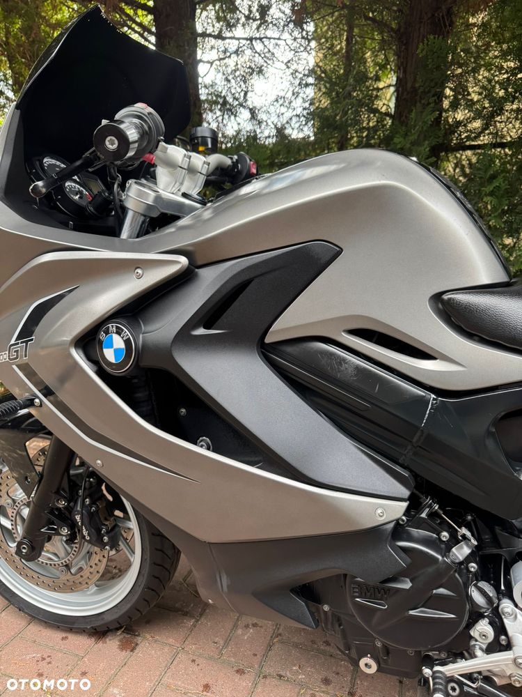 BMW F - 12