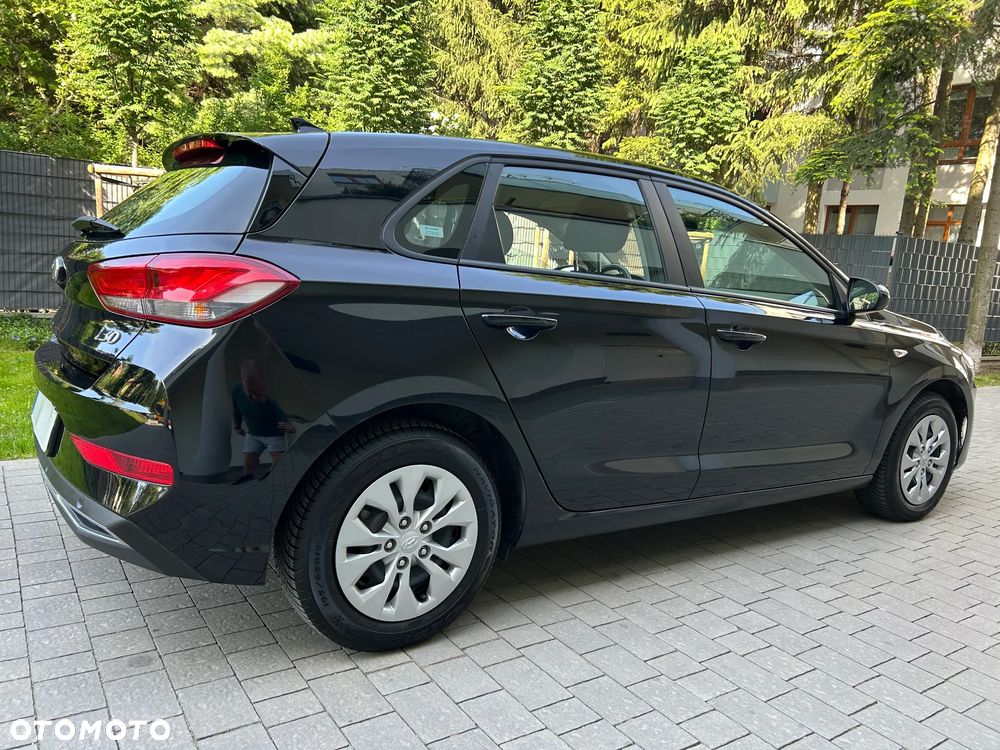 Hyundai i30 1.5 DPI Modern - 37