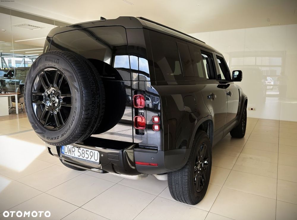 Land Rover Defender - 6