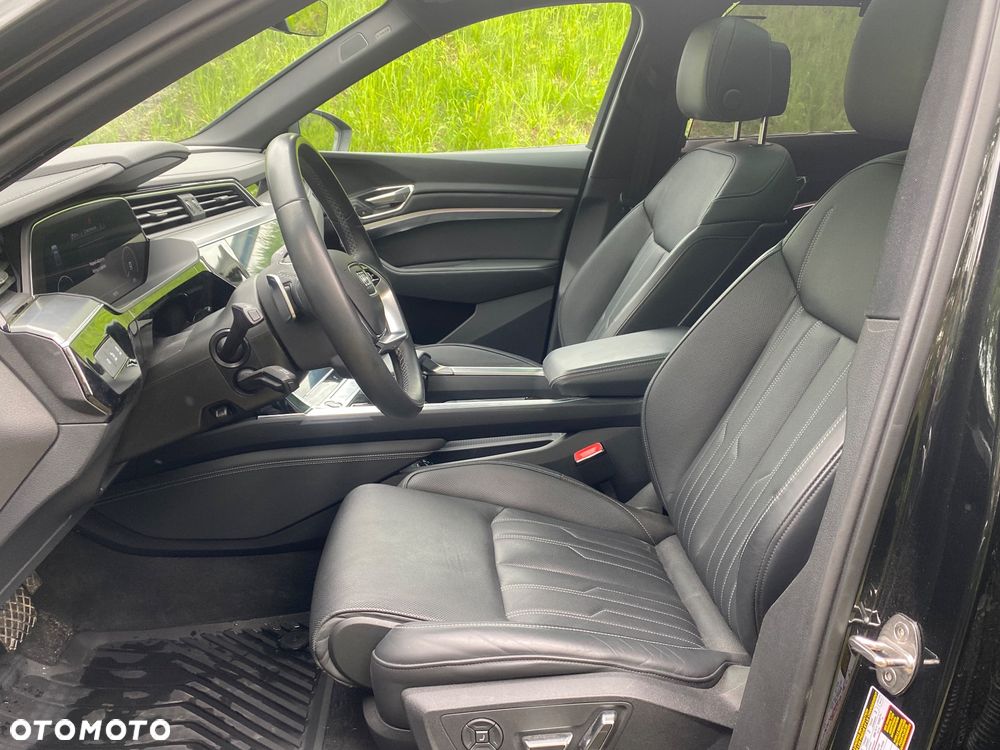 Audi Q8 - 19
