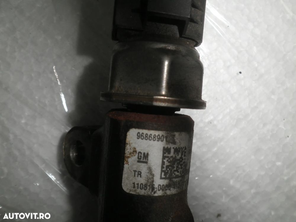 Rampa injectoare + senzor si conducta Opel Antara , Chevrolet Captiva , 2.2 CDTI / VCDI 96868901 93077528A - 2