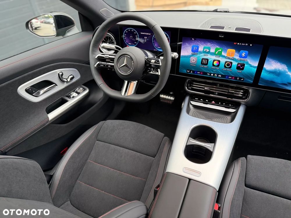 Mercedes-Benz CLA - 12