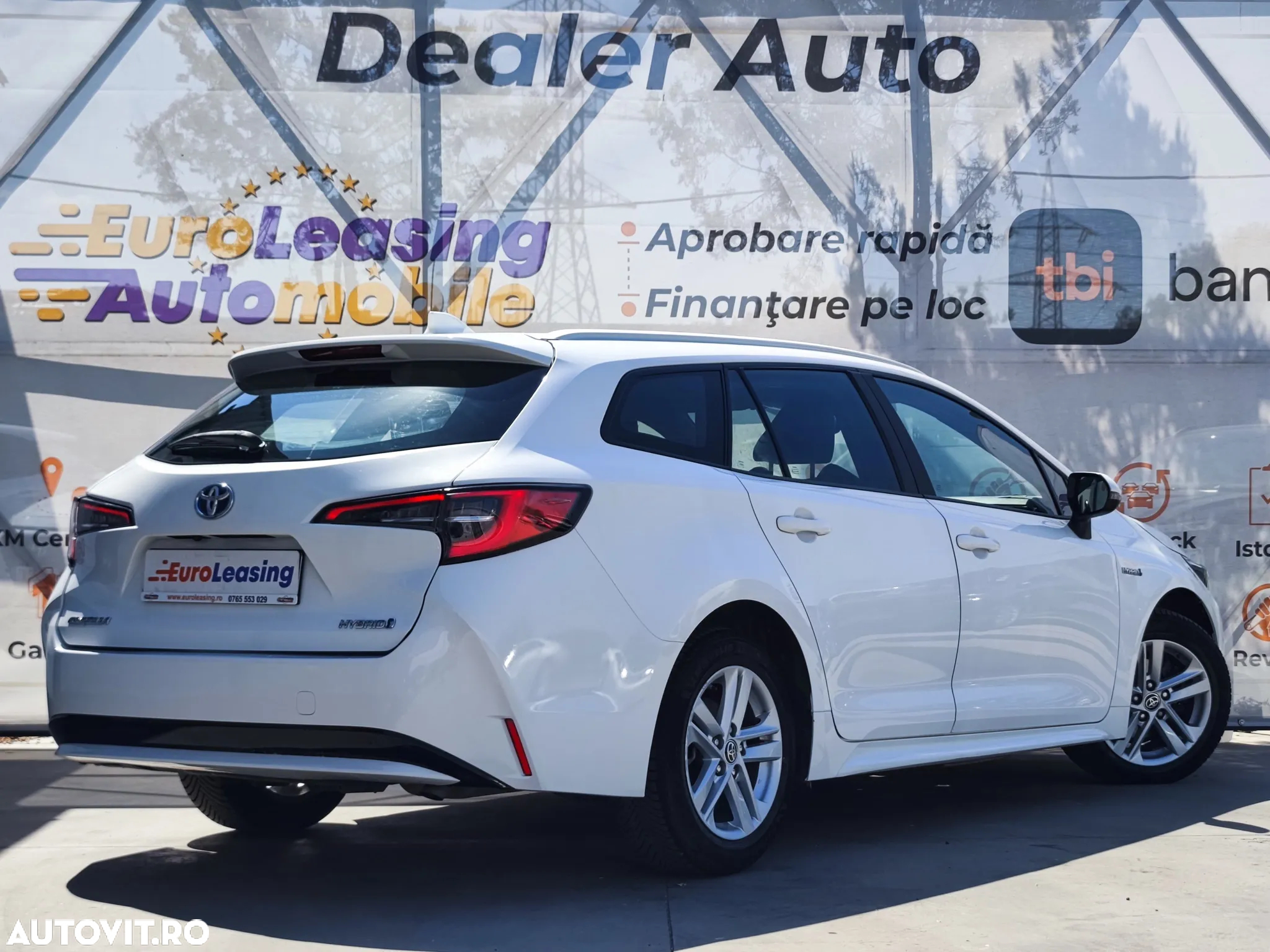 Toyota Corolla 1.8 HSD Dynamic - 8
