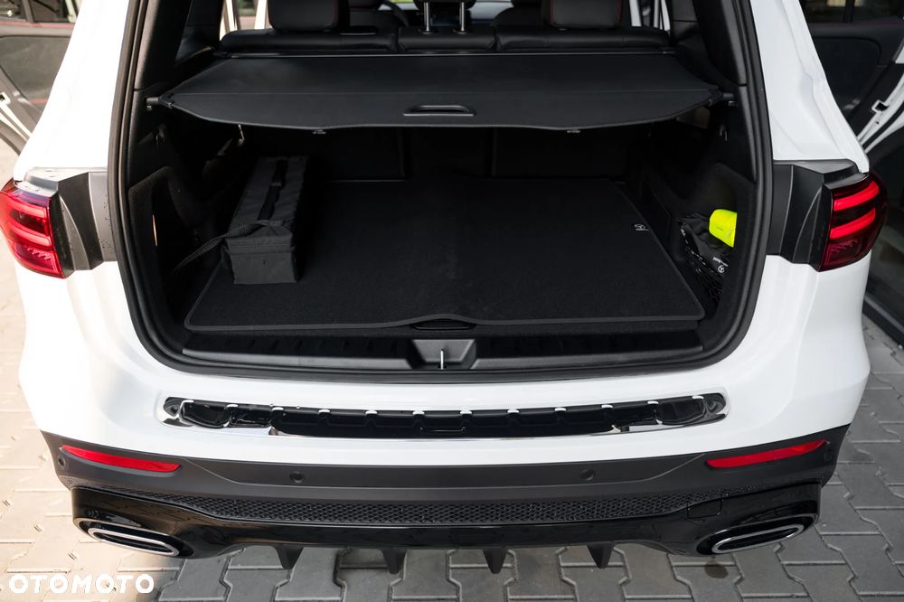 Mercedes-Benz GLB 200 d 4-Matic AMG Line 8G-DCT - 9
