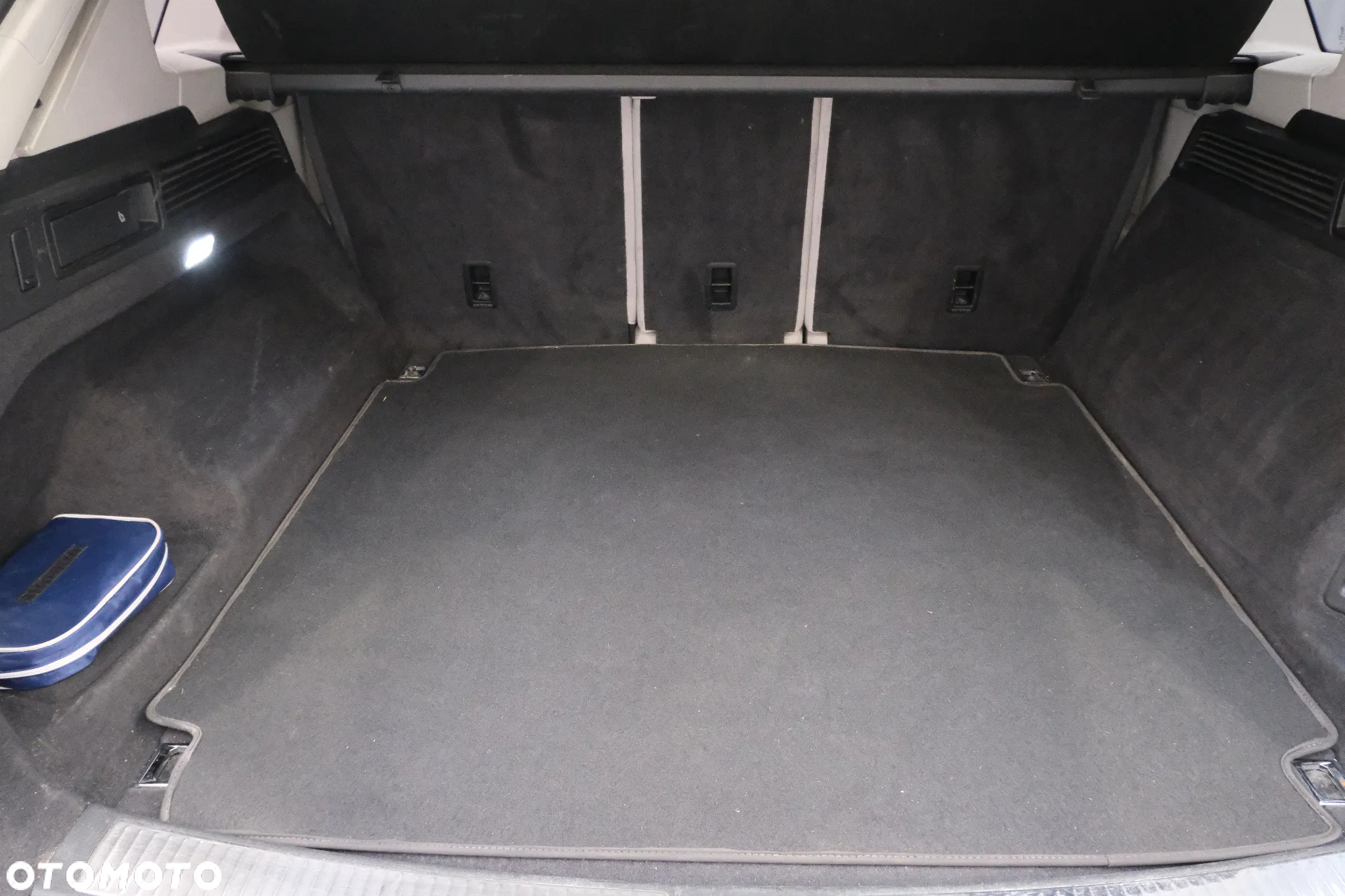 Volkswagen Touareg - 9