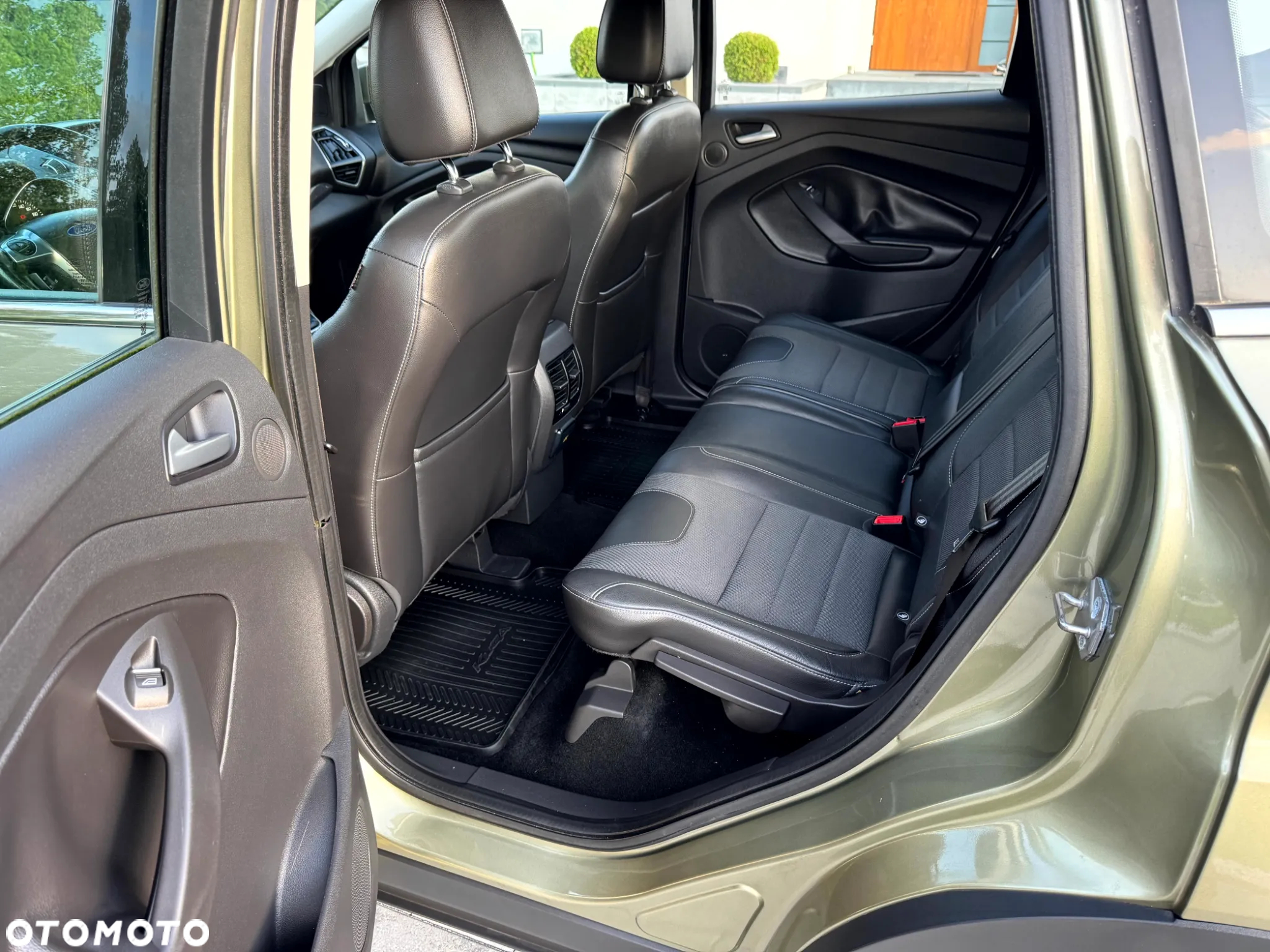 Ford Kuga 2.0 TDCi 4WD Titanium Plus - 14