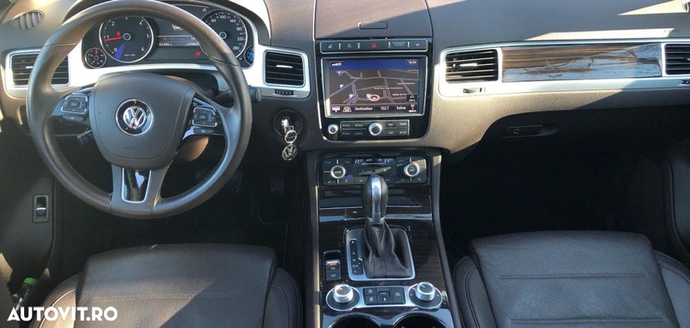 Volkswagen Touareg V6 TDI BMT Supreme Plus - 9