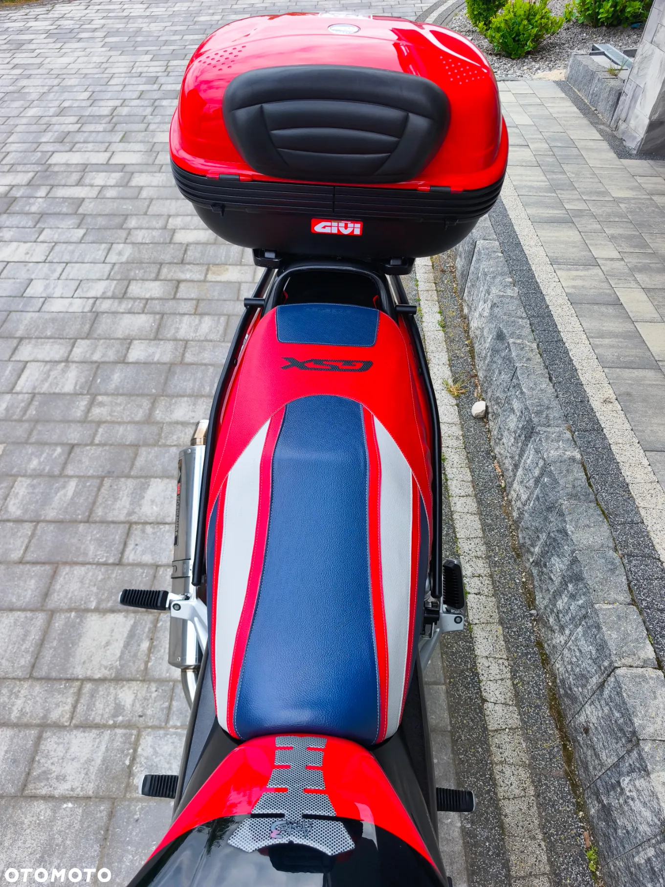 Suzuki GSX - 20