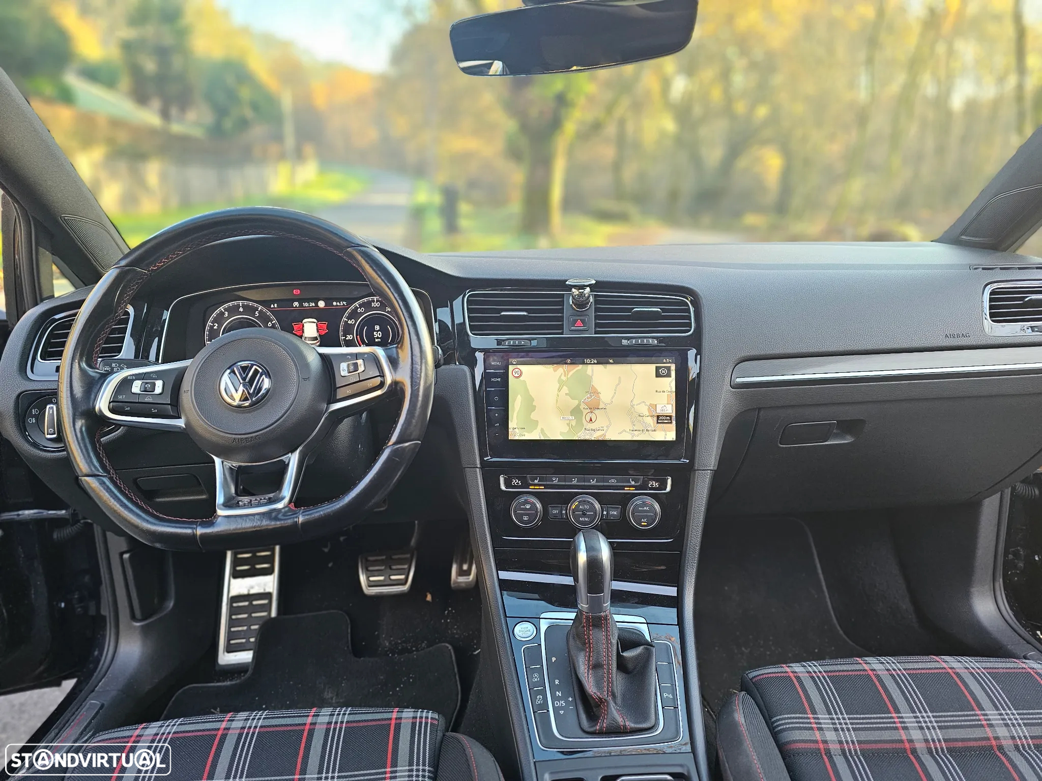 VW Golf 2.0 TSI GTI DSG - 11