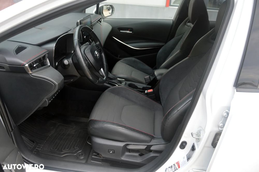 Toyota Corolla 1.8 HSD Exclusive GR Sport - 26