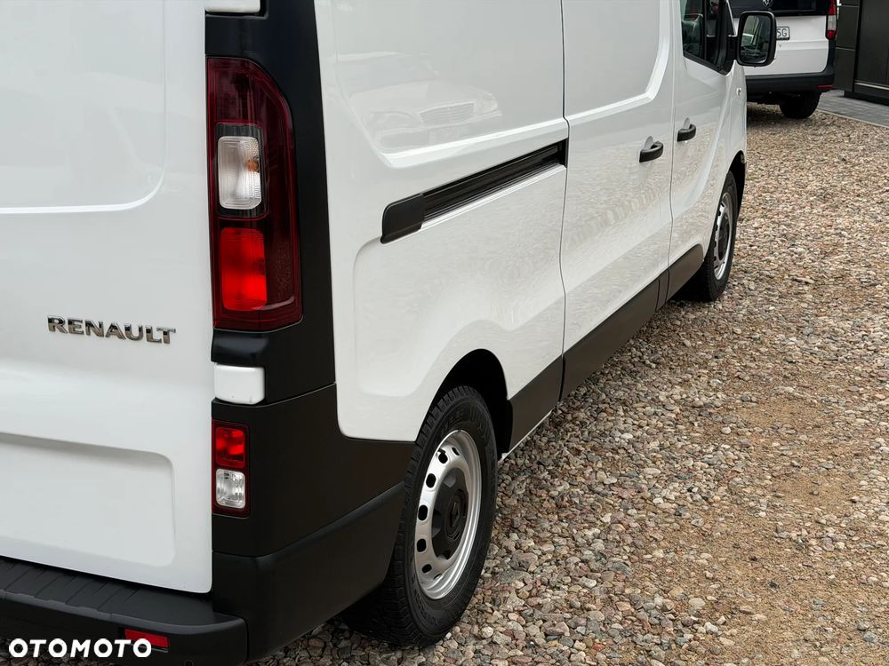 Renault TRAFIC VAN EXTRA Long, L2H1 MAXI, VAT-1, MOCNY SILNIK 2.0 dCi 145KM Euro6, ROZRZĄD NA ŁAŃCUCHU, DESIGN BUSINESS+ Radio ALPINE, REFLEKTORY RENAULT FULL LED PURE VISION+ PAKIET CHROM, MOBILNE BIURO, PARKTRONIKI, Furgon van z pełną zabudową paki 3m, Duża ładowność: 1124kg, Pojemność 6,7m3 - 18