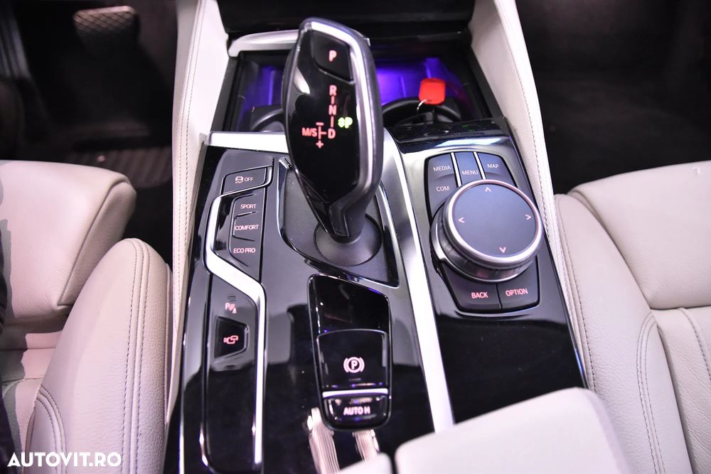 BMW Seria 5 520i Aut. - 17