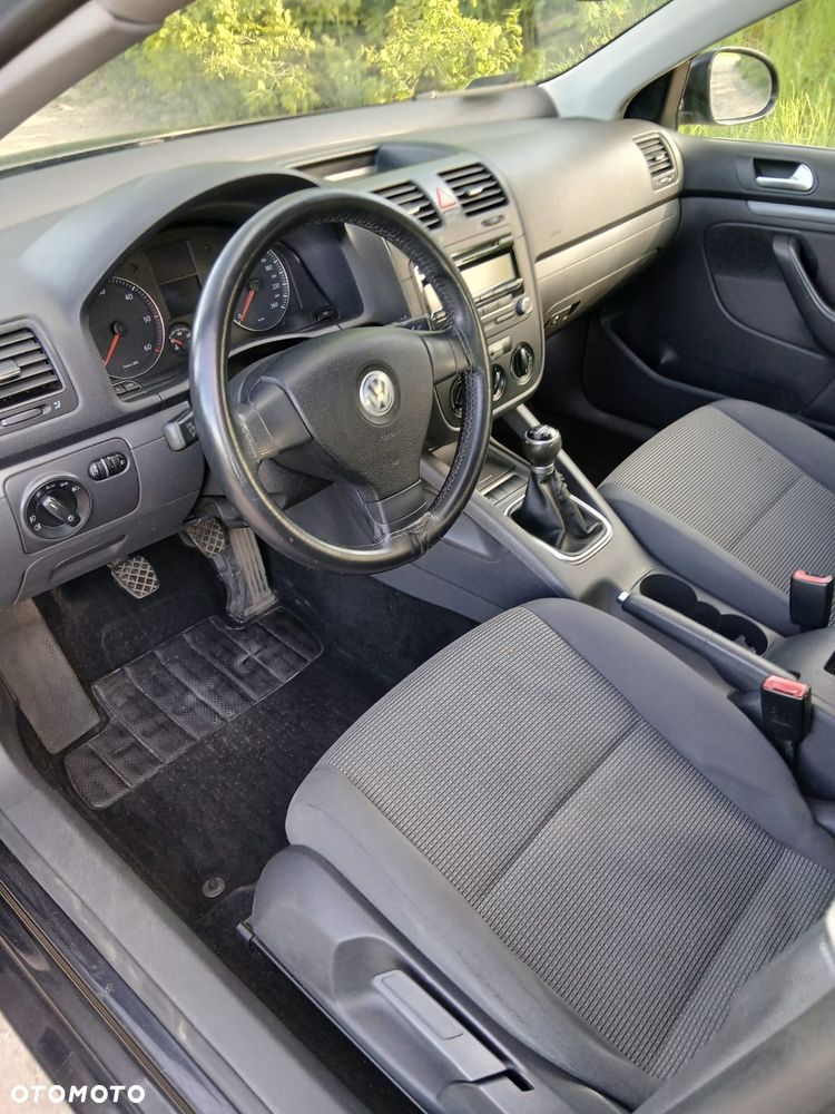 Volkswagen Jetta 1.9 TDI Sportline - 10