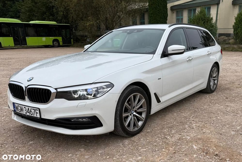 BMW Seria 5 520d Sport Line - 3