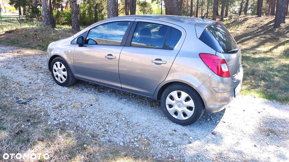 Opel Corsa 1.4 16V Innovation 110 Jahre - 5
