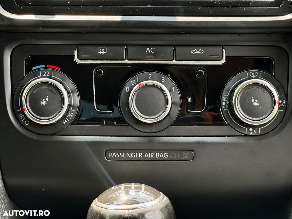 VOLKSWAGEN Golf 2010 — imagine 12