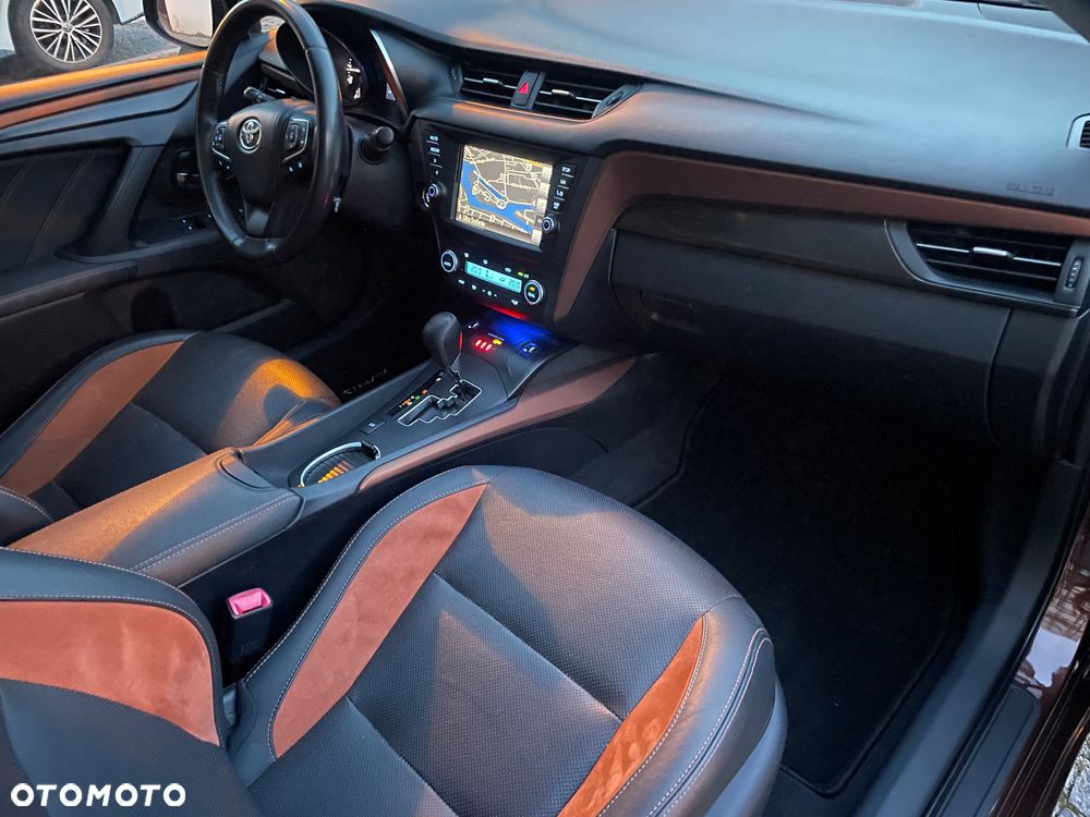 Toyota Avensis 2.0 Premium MS - 5