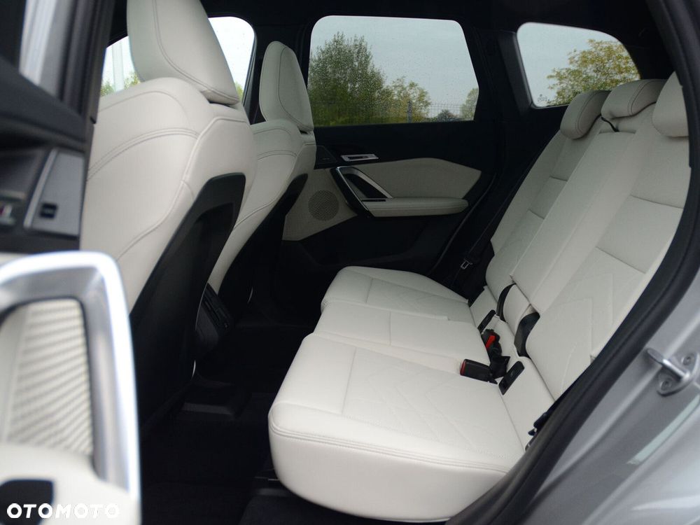 BMW X1 - 32