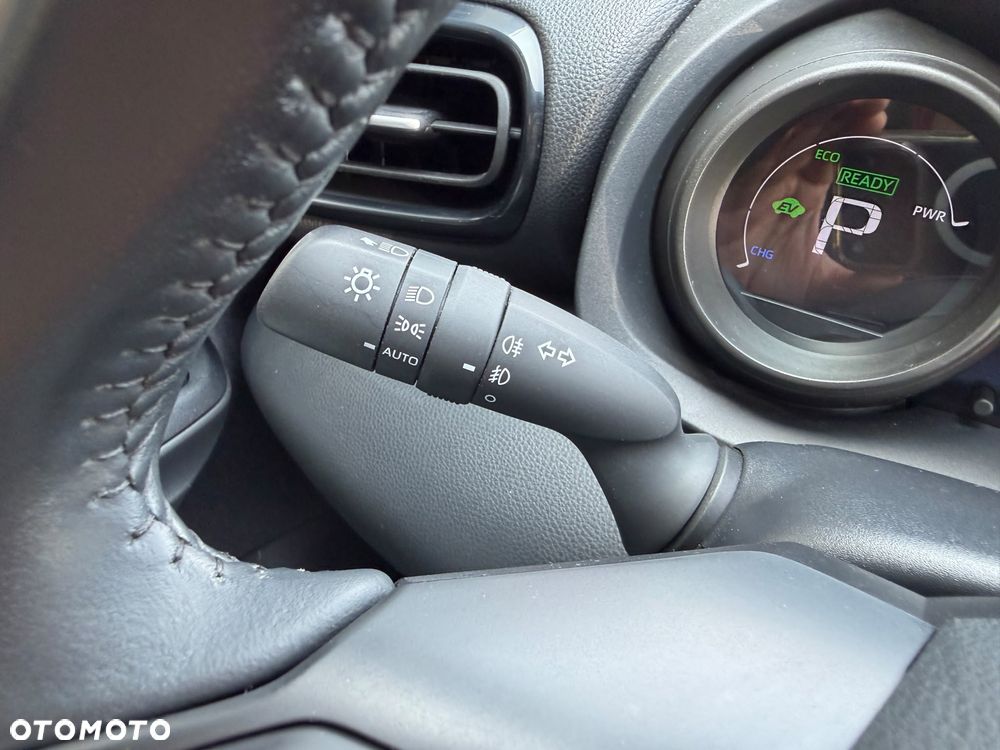 Toyota Yaris Cross Hybrid 1.5 Comfort - 27