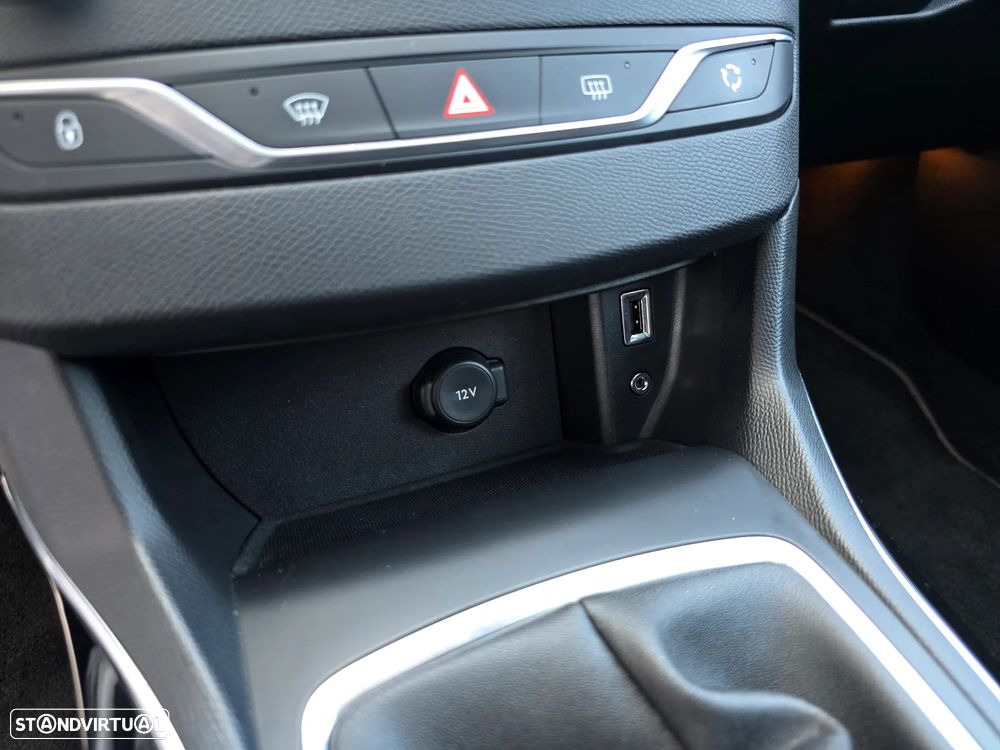 Peugeot 308 SW 1.6 BlueHDi GT Line - 25