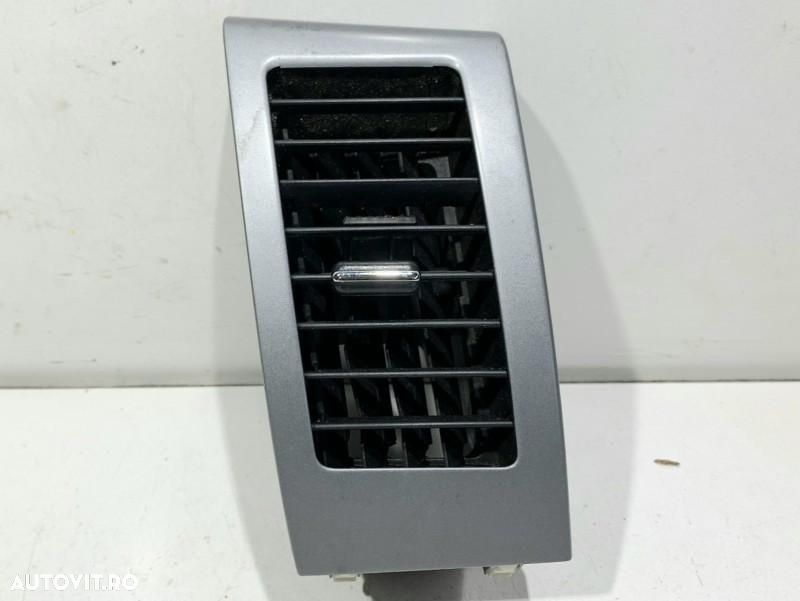 Grila ventilatie stanga fata Mitsubishi Outlander 2 (2006-2012) 8030A024ZZ - 1