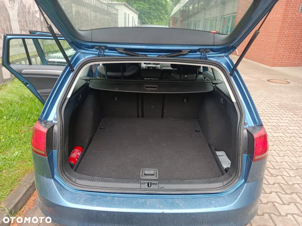 Volkswagen Golf 1.6 TDI BlueMotion Trendline - 4