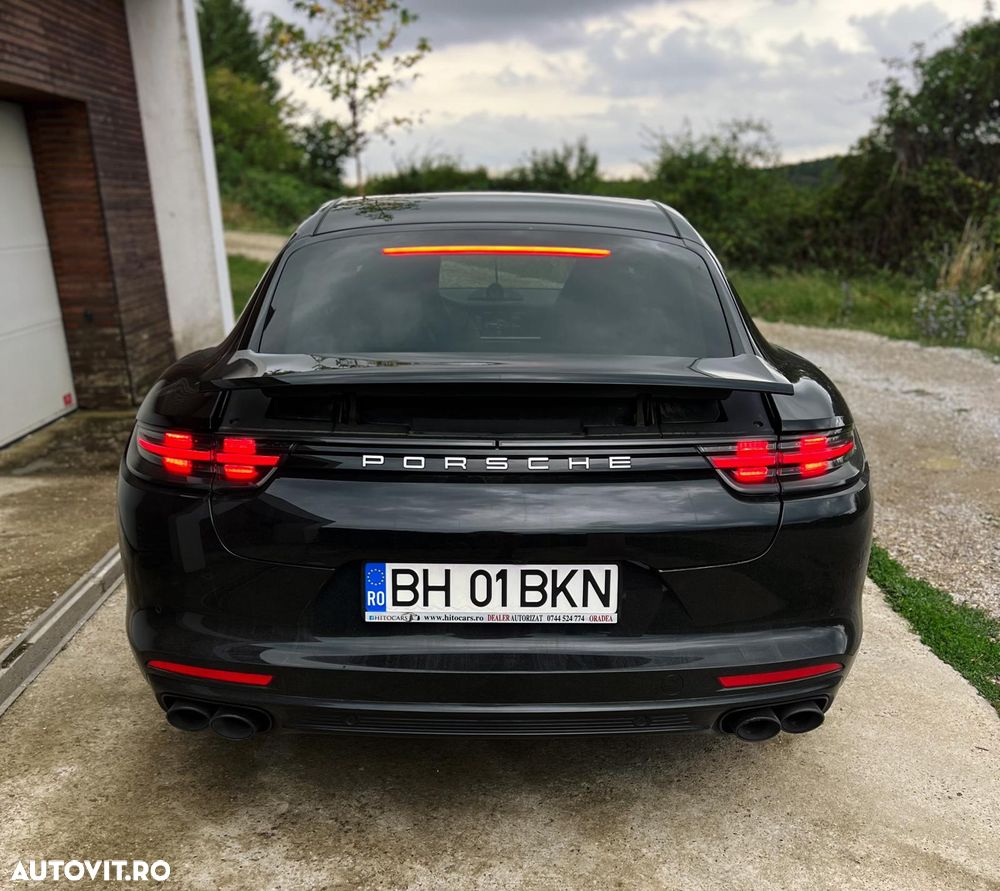 Porsche Panamera 4 E-Hybrid Executive - 5