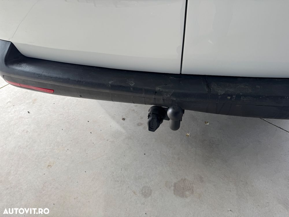 Volkswagen Transporter - 24