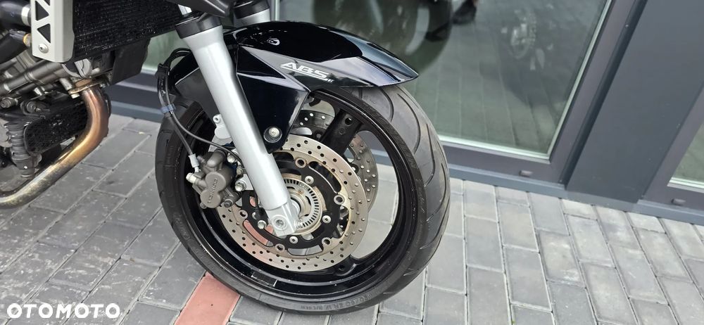 Suzuki SV - 8