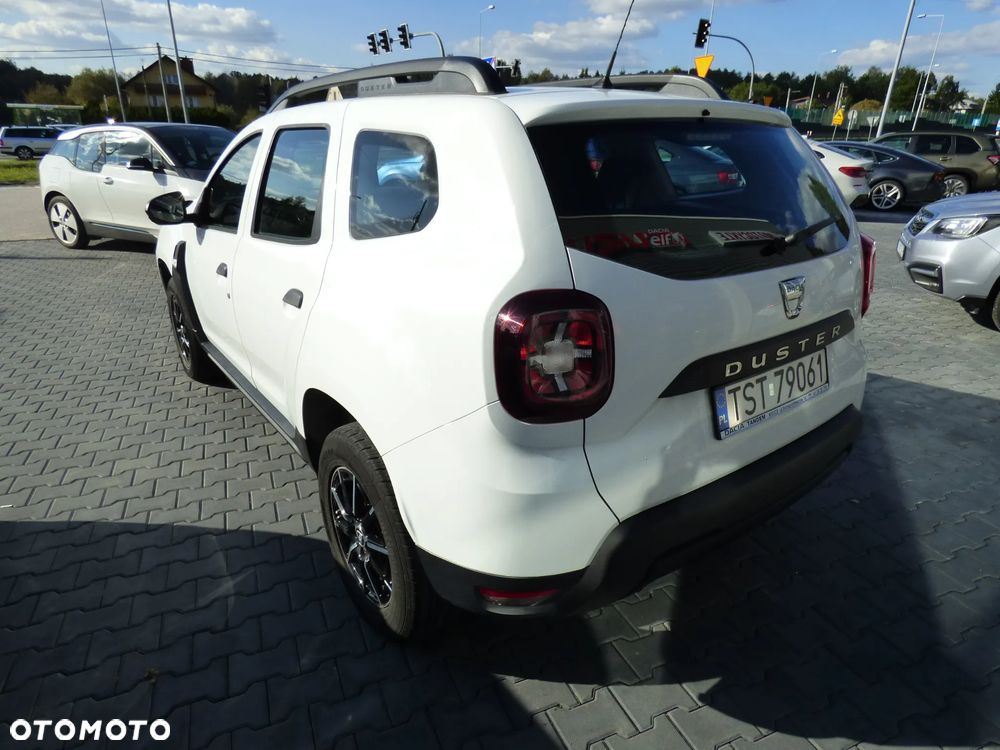 Dacia Duster 1.6 SCe S&S - 9