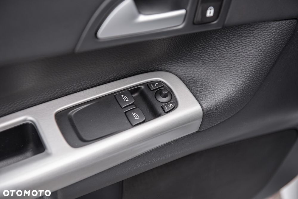 Volvo C30 2.0D Summum - 19