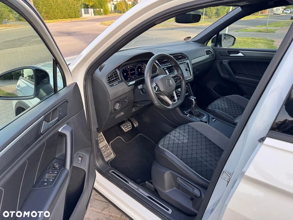 Volkswagen Tiguan 2.0 TDI SCR 4MOTION DSG R-Line - 17