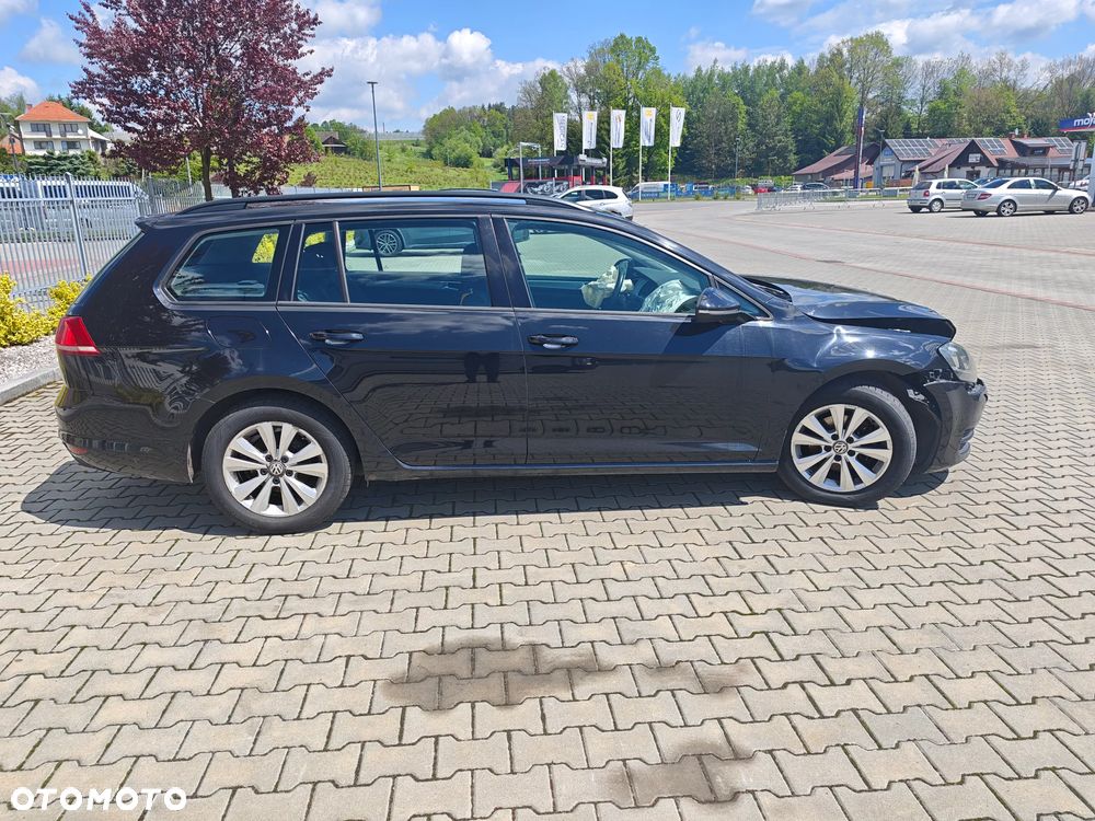 Volkswagen Golf - 5