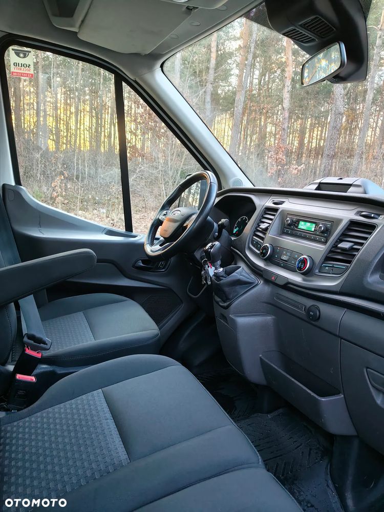 Ford Transit - 13