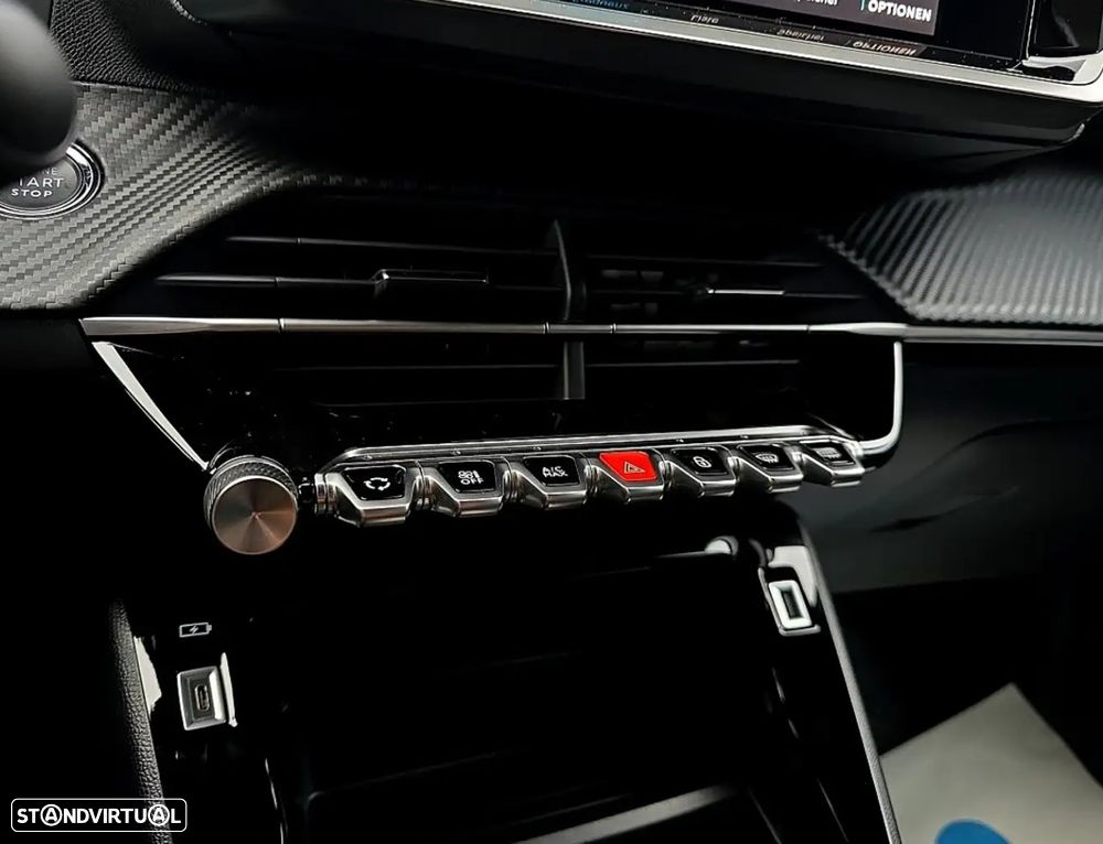 Peugeot e-2008 Allure - 5