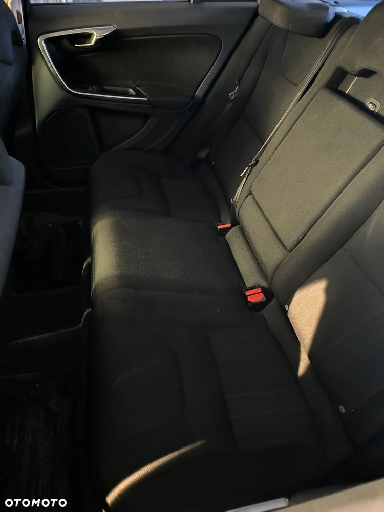 Volvo V60 D5 AWD Geartronic - 5