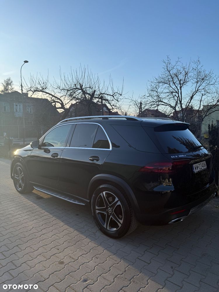 Mercedes-Benz GLE 300 d 4-Matic Premium - 32