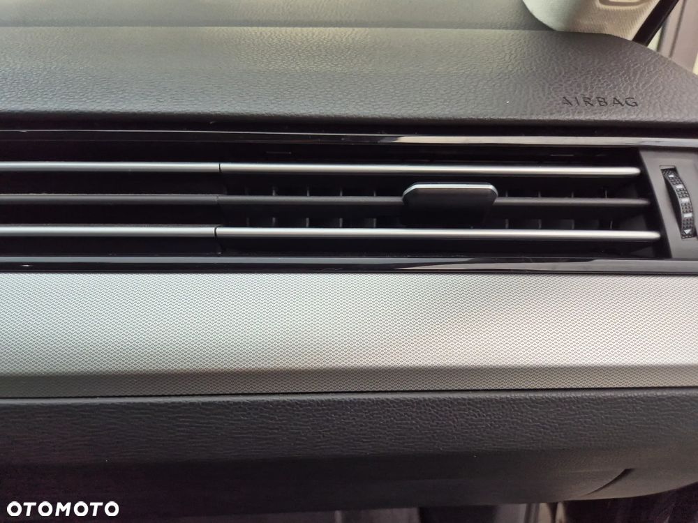 Volkswagen Passat 2.0 TDI (BlueMotion Technology) Highline - 15