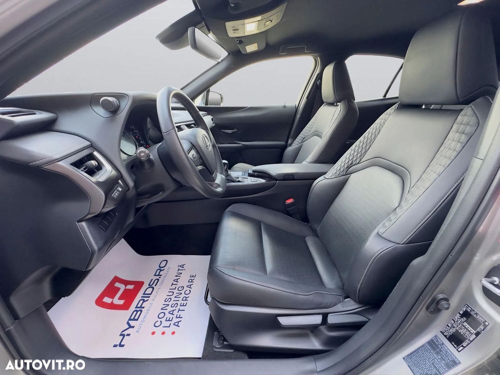 Lexus UX 250h (E-FOUR) Executive Line - 9