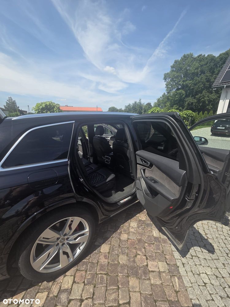 Audi SQ7 - 8