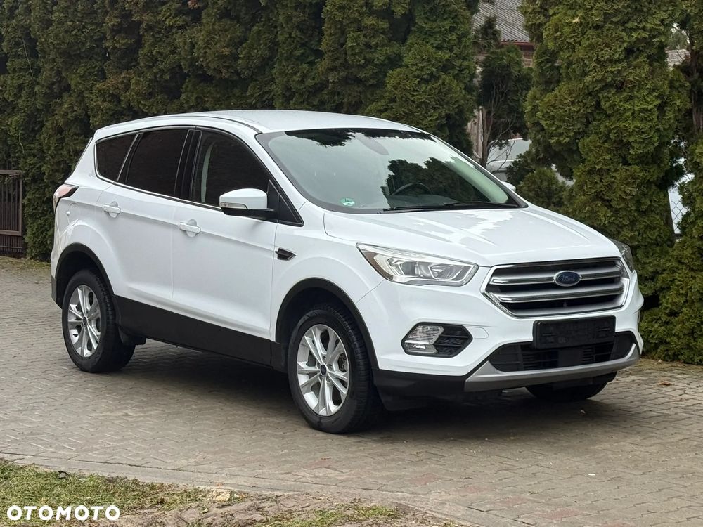 Ford Kuga 2.0 TDCi 4x2 Titanium - 2